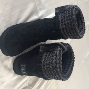 Ugg knit boots size 7 black